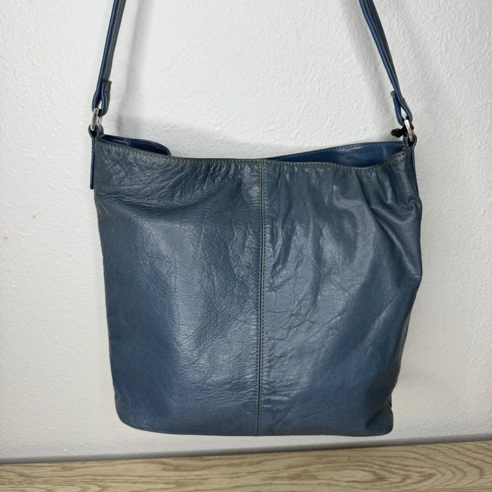Liz Claiborne Blue Leather Bucket‎ Bag Shoulder Bag Vintage 90s Y2K Purse